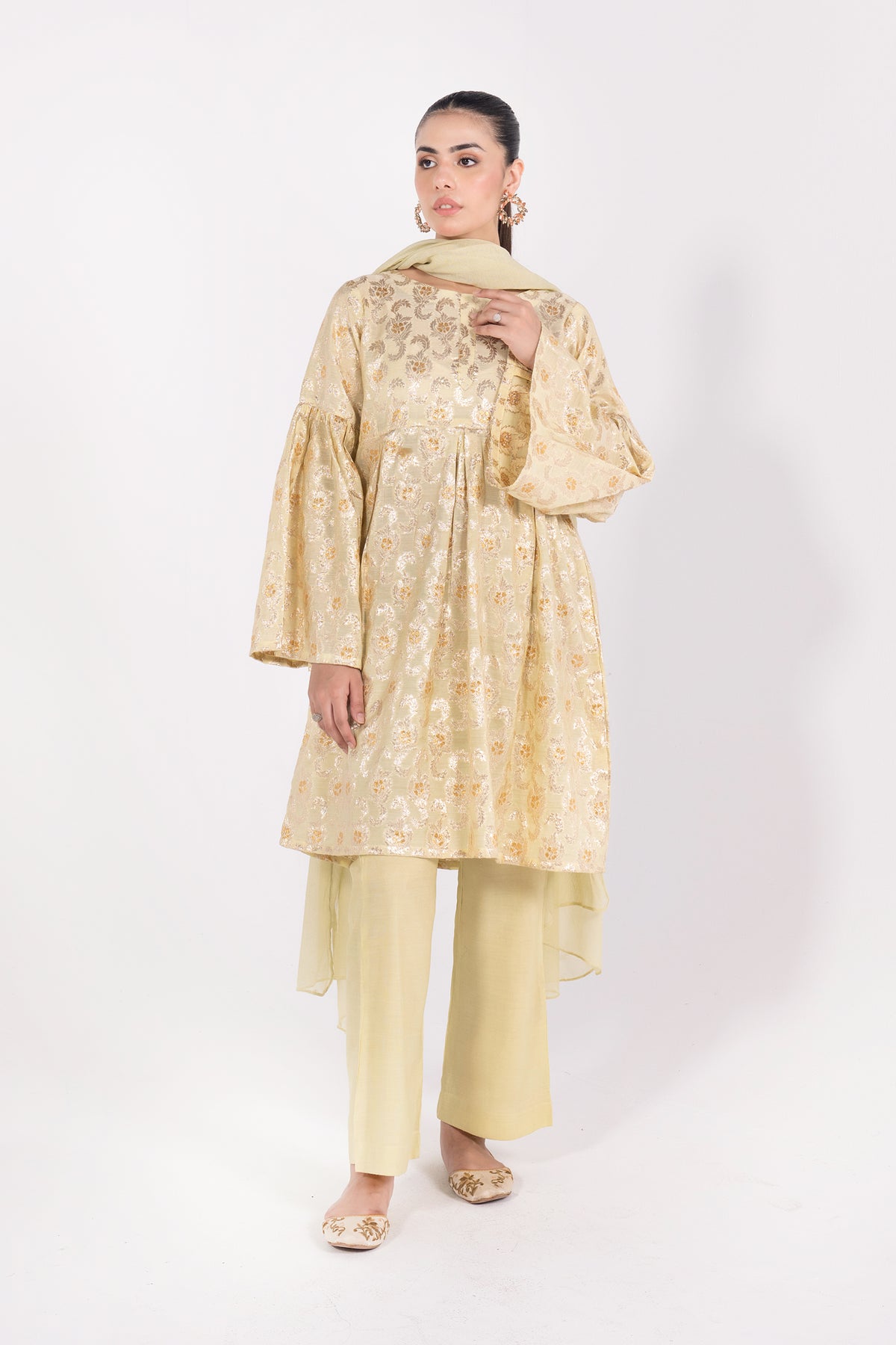 Pakistani suits for women online in UAE